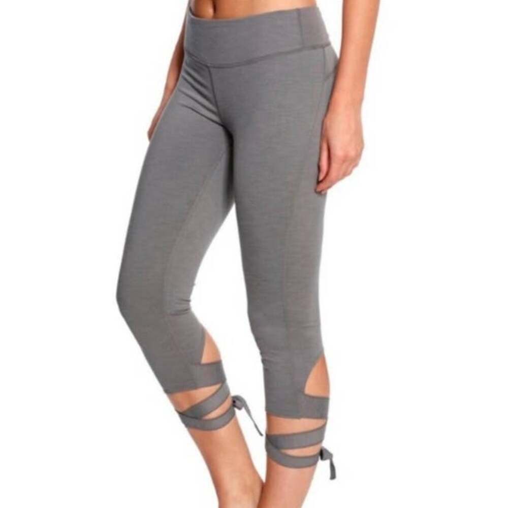 Manduka Flux Gray Tie Crop Leggings size Small